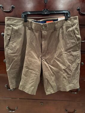 St. John's Bay Men's Tan Flat-Front Cotton Shorts